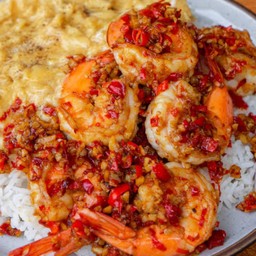 ข้าวไข่ข้นกุ้งคั่วพริกเกลือ (กุ้ง 4 ตัว)