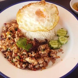 ข้าวหมูสับคั่วพรอกเกลือ