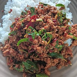 กระเพราไก่