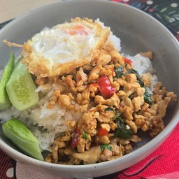 ข้าวกะเพราไก่