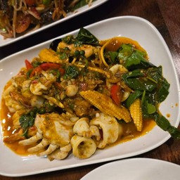 ผัดขี้เมา