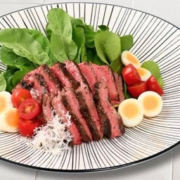 สลัดร็อกเก็ตเนื้อ