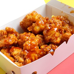 ไก่ทอดคลุกซอสเกาหลี - ซอสทัคคังจอง ฟรี! ไชเท้าดอง 1 ถ้วย