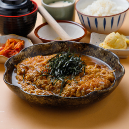 ชุดคัตสึ นิ