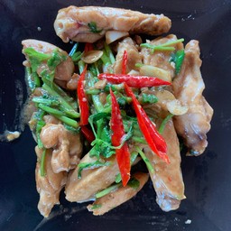 ข้าวไก่ผัดกะปิ