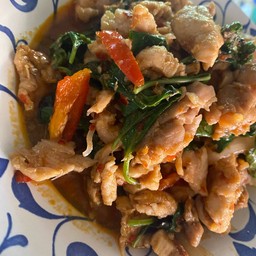 ไก่ผัดโหระพา