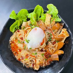 สปาเกตตี้ซุปหมาล่าหมู