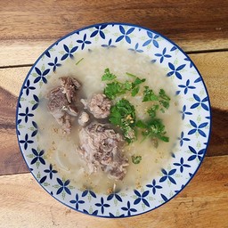 ข้าวต้มกระดูกหมู