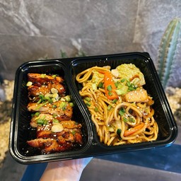 ซีรีน ข้าวไก่อบและหม่าล่าเนื้ออบ สูตรฮาลาล