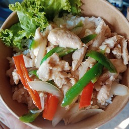 ไก่ผัดพริกอ่อน