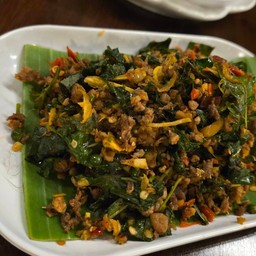 ผัดเผ็ดนกสับ