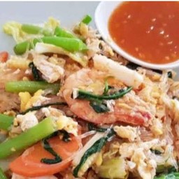 สุกี้แห้ง