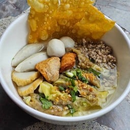 เกี๊ยวน้ำ พิเศษ