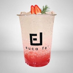 สตรอว์เบอร์รี่โซดา