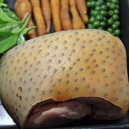 เนื้อ หมูป่า = ผัดตามสั่ง