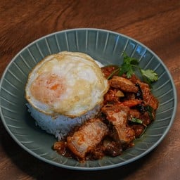 ผัดเผ็ดเปรี้ยวหวานไทยใหญ่ Spicy & Sour