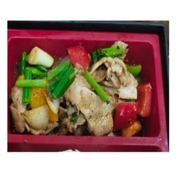 สันคอหมูผัดพริกไทดำ (กับข้าว)