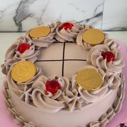 เค้กช็อกโกแลตนมสดแต่งเยลลี่เหรียญทอง