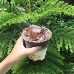 Coco strawberry latte