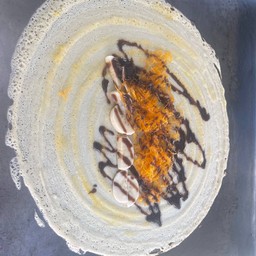 เครป กล้วย ฝอยทองซอสช็อค