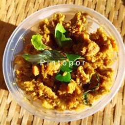 ข้าวหน้าคั่วกลิ้งหมู