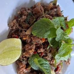 ก้อยคั่วเนื้อสุกขม+ริ้วขาว