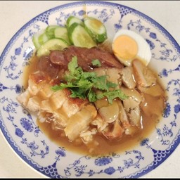 ข้าวหมูแดง พิเศษ