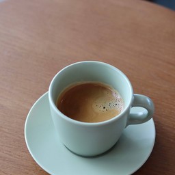 ลาเต้ร้อน