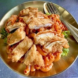 ผัดมักกะโรนีหน้าไก่ทอด(ขายดีมาก)