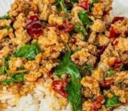 กระเพราหมูสับ