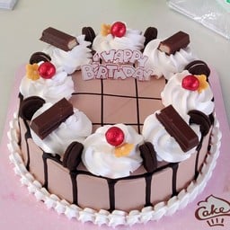 เค้กช็อคนมสดแต่งคิทแคท