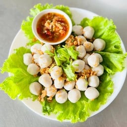 ลูกชิ้นปลากรายลวกจิ้ม