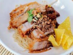 ก๋วยเตี๋ยวต้มยำต่อต้มตุ๋น