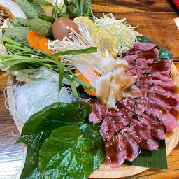 หมูจุ่มแจ่วฮ้อน