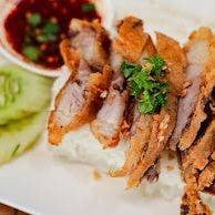 ข้าวหมูสามชั้นทอด