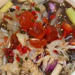 ยำแมงกะพรุนไข่แดงเค็ม