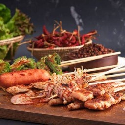 หมาล่าเผ็ดซี๊ดดดส์&ยำมาม่า