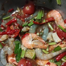 ส้มตำน้องบีม ตลาดโต้รุ่ง