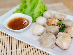 ลวกจิ้มลูกชิ้นรวม