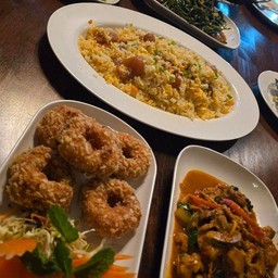 เมนูร้านจัดให้ 4 อย่าง