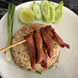 ข้าวผัดแจ่วปลาร้าหมูแดดเดียว