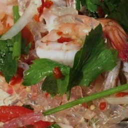 ยำเส้นแก้วทะเล