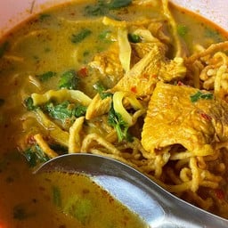 ก๋วยเตี๋ยวตึกร้าง