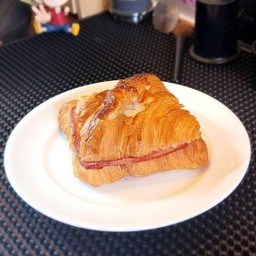 🥐 Ham & Cheese Croissant