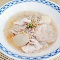 ก๋วยเตี๋ยวน้ำใสหมู