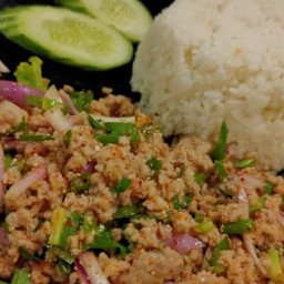 ข้าวลาบหมูสับ