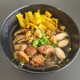 ก๋วยเตี๋ยวหมูตุ๋น