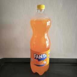 แฟนต้า ส้ม (ขวดใหญ่)