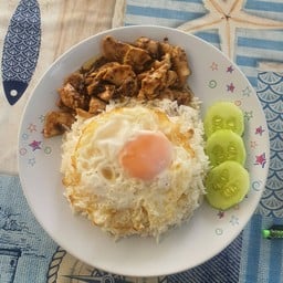 ครัวบ่อท่อ (ชื่อแมว) แต่คนทำ