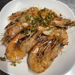 Stir-Fried Sea Prawns With Chili And Salt